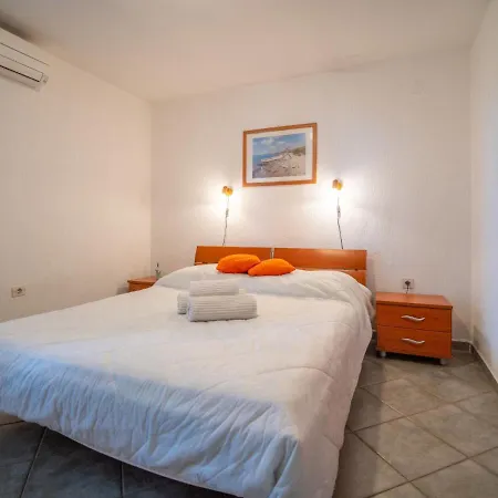 Appartamento Starigrad-1 By Interhome Starigrad (Kvarner)