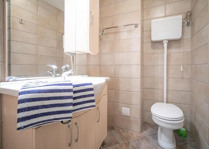 Starigrad-1 By Interhome *